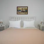 Casa Camara, Detached House With Yard Apartment *