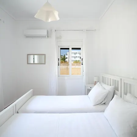 Casa Camara, Detached House With Yard Apartment