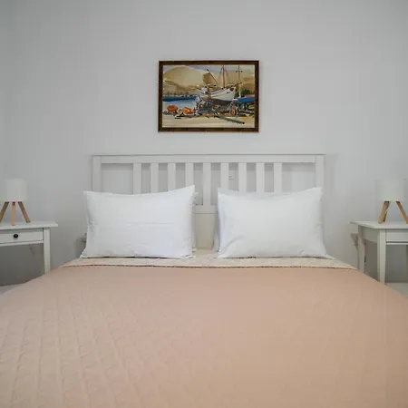Casa Camara, Detached House With Yard Apartment *